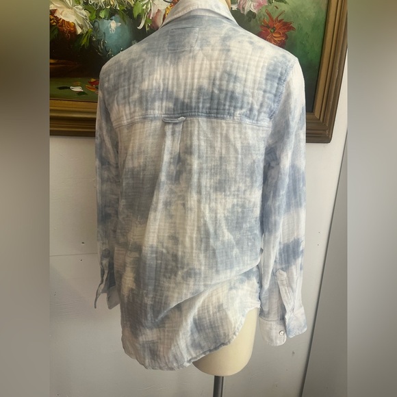 Rails Blue and White Tie-Dye Button Down 100% Cotton - Picture 2 of 9